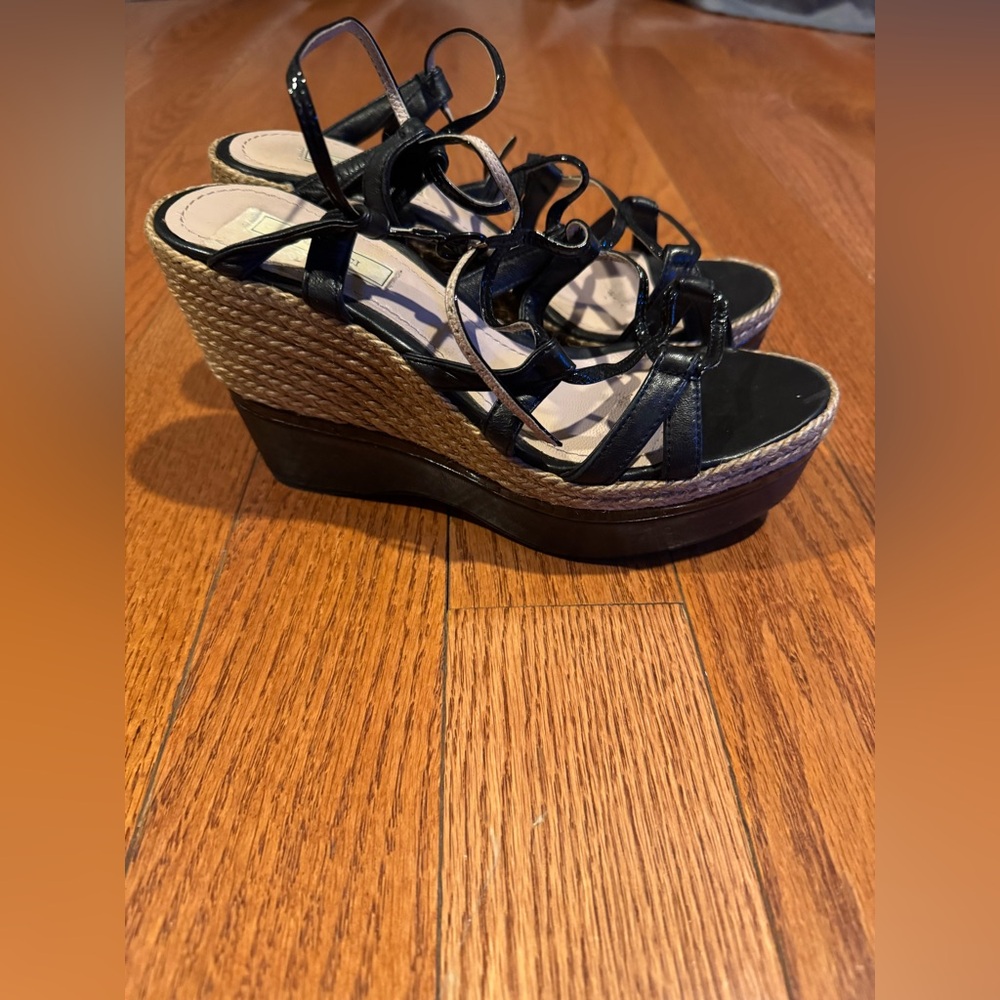 Nina Rucci black wedge strapped sandals size 38